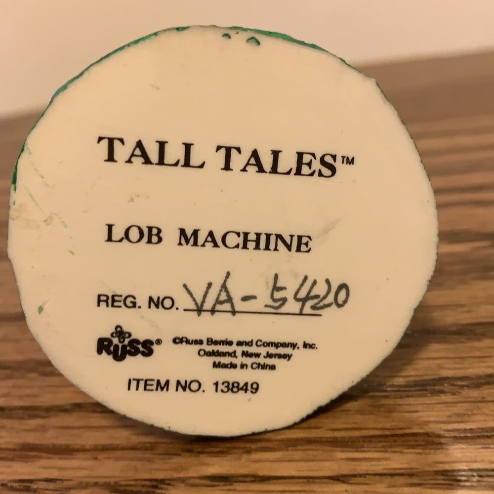 Vintage Russ Tall Tale Statues - with registration numbers - Picture 8 of 8